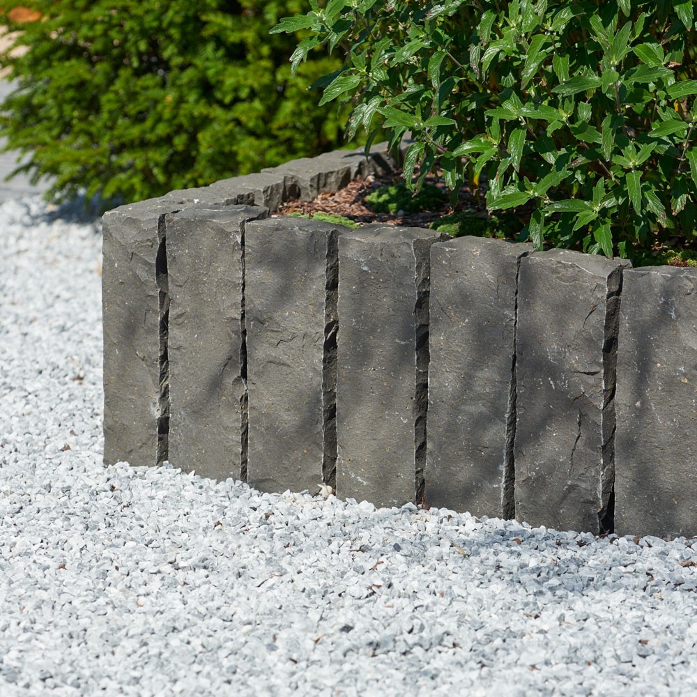 Basalt Palisades/ Kerb